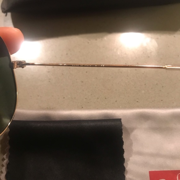 Ray-Ban gold aviators - Picture 2 of 5